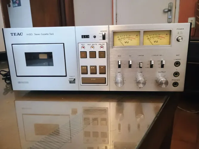 Vendo Tape deck Teac A-650 em ótimo estado 