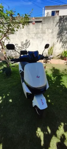 Vendo moto elétrica ou troco somente  por carro