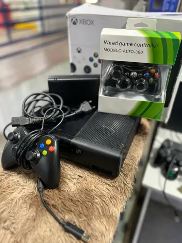 XBOX 360 DESBLOQUEADO 2 CONTROLES