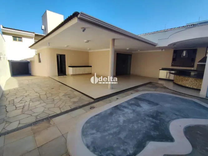 Casa residencial com 3 quartos sendo 2 suítes, disponível para locação no bairro Lidice em