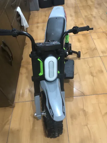 Moto elétrica infantil ( Aceito troca)