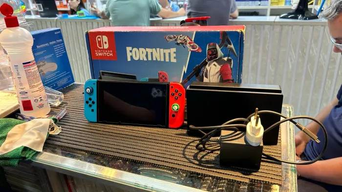 Nintendo Switch V1 10Bloqueado 256Gb Loja Física Garantia Parcelo Troco
