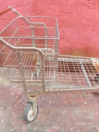 Vendo 1 prancha grande em bom estado