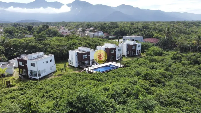 Casa Exclusiva em Condomínio Fechado Praia de Boracéia, São Sebastião