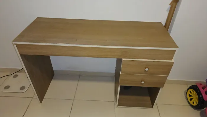 Mesa escrivaninha 1,20m com 2 gavetas 