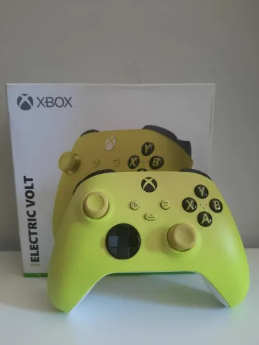 Controle Xbox Series S/X Eletric Volt