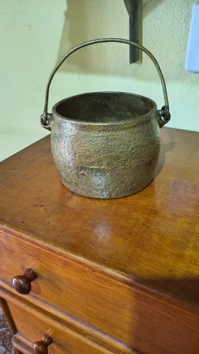 Caldeirão de ferro fundido, antiguidade