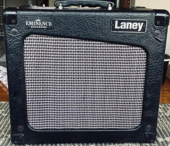 Amplificador Laney Cub 10 ?Hot Rodded?