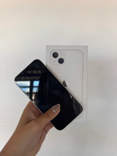 iPhone 13