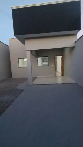 O sonho da sua casa própria , agora é realidade. Linda casa em Guapó