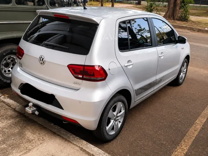 Volkswagen Fox Rock IN RIO 1.6 MI Total Flex 8V 5P 2016