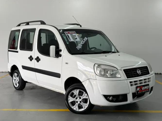 Fiat Doblo Essence 1.8 Flex 16V 5P 2013