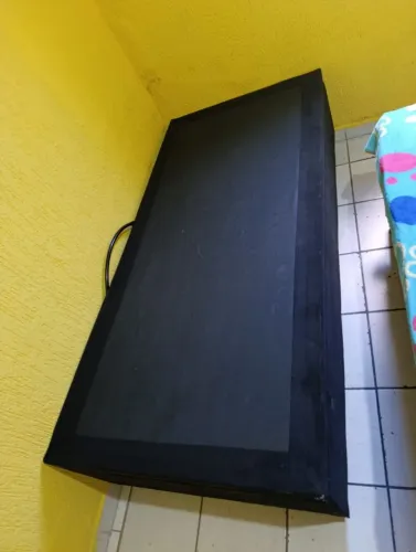 Cama Bau Solteiro em perfeito estado