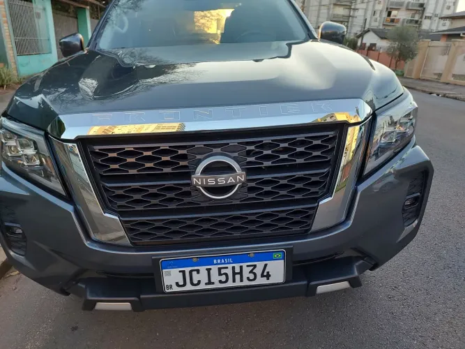 Nissan Frontier XE CD 4X4 2.3 Bi-TB Diesel Aut. 2024