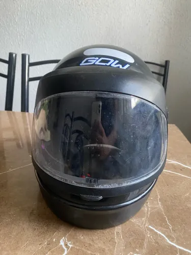 CAPACETE USADO PRA VENDER RÁPIDO