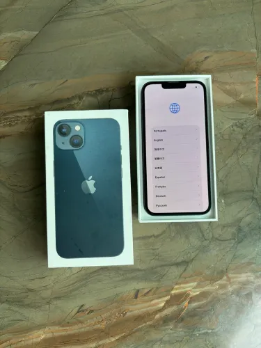 iPhone 13 - 256GB