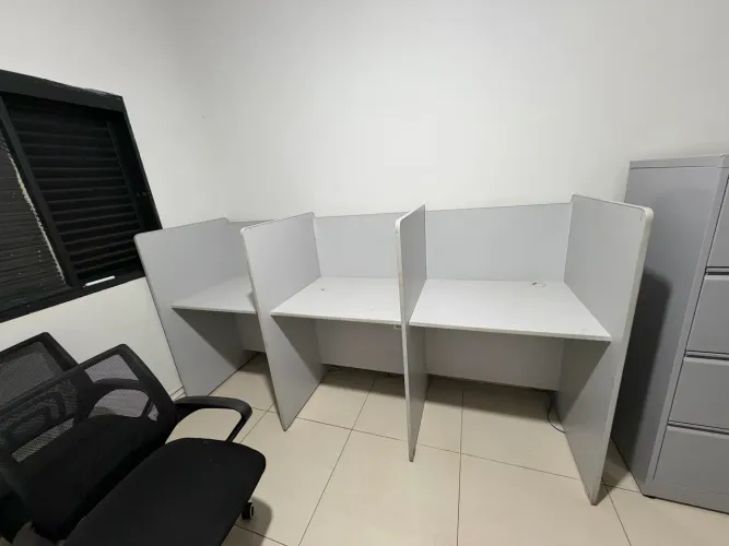 Baia de Telemarketing / Call Center - Estação de Trabalho