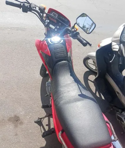 Vendo bross nxr125 es 2005 quitada em dias
