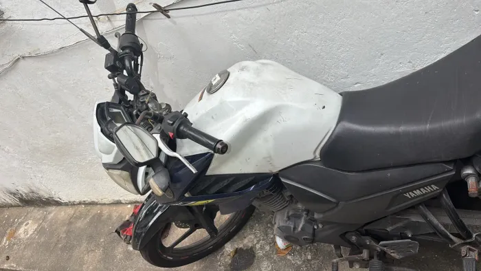 Vendo moto fazer 150 2021