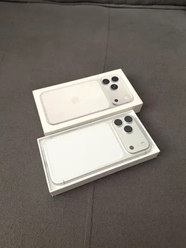 IPhone 17 pro Max 256gb Silver! Na garantia. Aceito trocas e cartão.