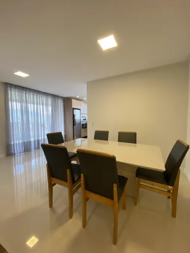 Apartamento - 3 dormitórios - 2 Suítes - localizado em Itapema / Meia Praia REF: DW650049