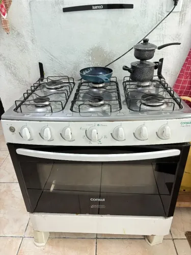 Fogão 6 bocas e mesa 