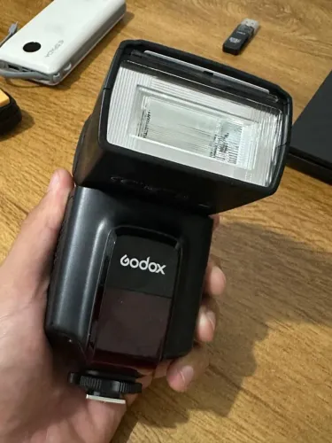 Flash Camera GODOX (*Aberto a Negociação)