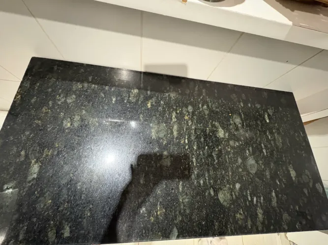 Vendo Mármore verde Ubatuba 126 x 63 x 3cm