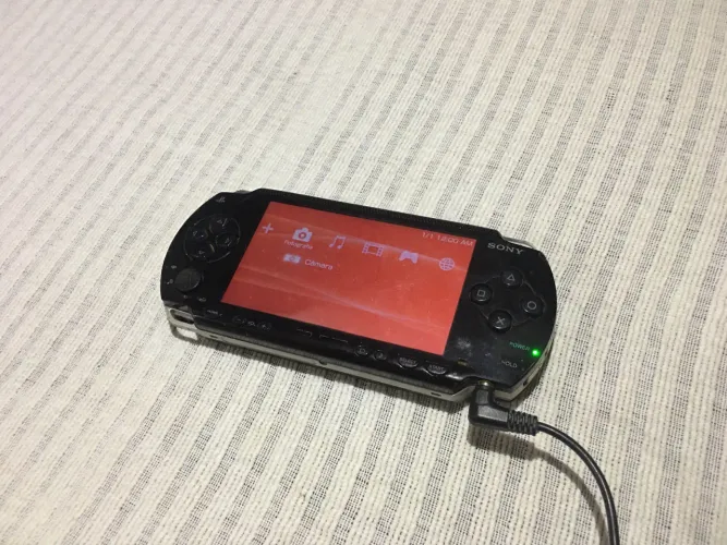 Vendo PSP 1000 por 200 reais