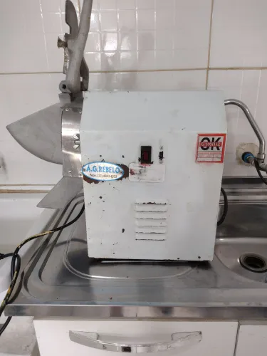 Máquina de moer com acessórios bivolt Ipiranga São Paulo ?11 9 4778 6083 Roberto ?