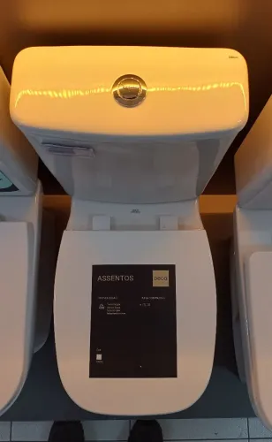 Vendo kit Bacia sanitária completo de alto padrão , vaso e todos os intens 