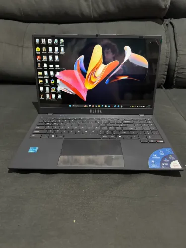Notebook ULTRA 15.6" HD - Pouquíssimo uso (6 meses)
