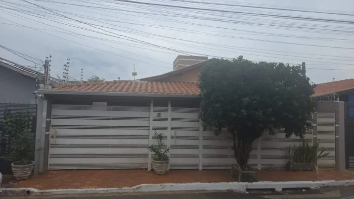 Casa - Condomínio à venda, 1 quarto, 4 suítes, Vila Santa Luzia - Campo Grande/MS
