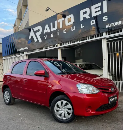 Toyota Etios X 1.3 Flex 16V 5P Mec. 2017