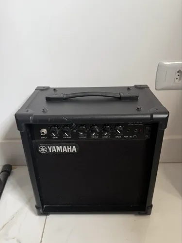 Amplificador Yamaha GA15ii