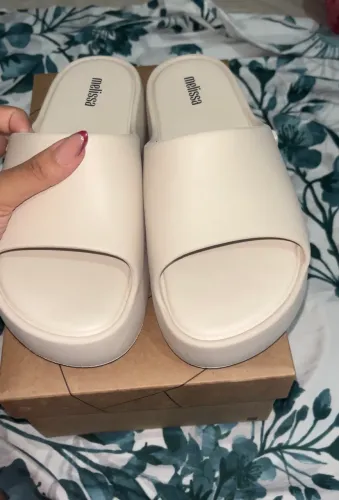 Vendo melissa original 
