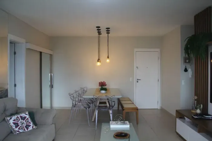 CONDOMINIO JARDINS DE VENETO, LINDO APARTAMENTO NO ALTOS DO CALHAU, REFORMADO E PROJETADO