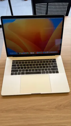 MacBook A1707 - 15,4? - 500Gb - I7quad-core