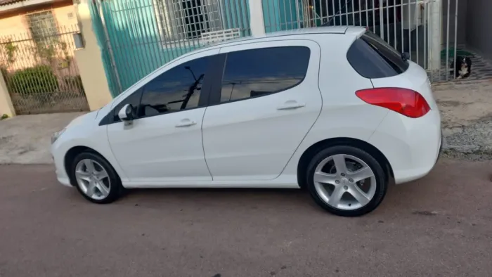 Peugeot 308 Allure 1.6 Flex 16V 5P Mec. 2013