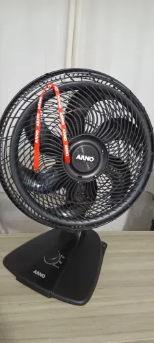 Ventilador ARNO 40 cm - 6 pás - 220 V SEM USO