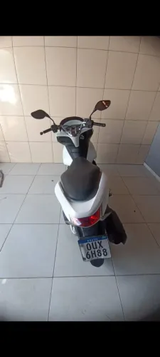 Vendo ou troco por outra moto ( de marcha)