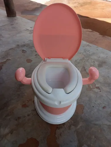 Vendo este trono infantil não entrego