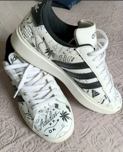 Tênis da Adidas original n :39