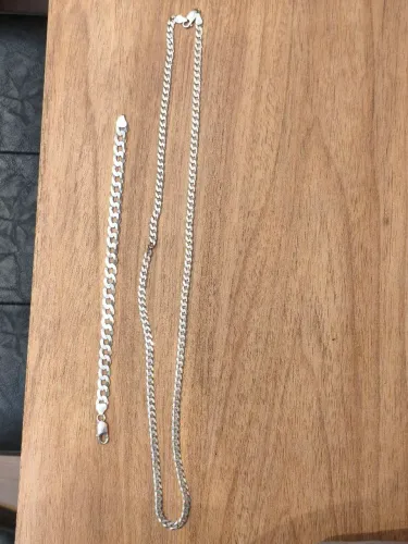 Vendo prata precinho corrente e pulso 3mm e 8 mm