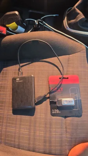 Pen Drive hiksemi orginal e hd externo 500g