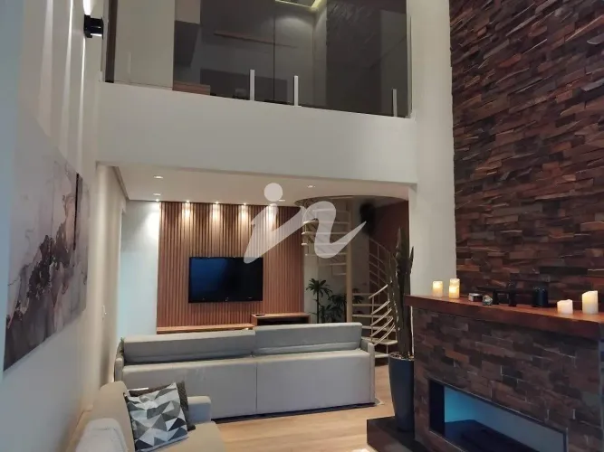 Apartamento Duplex 240m² com 4 Quartos (2 Suítes) no Bairro Cazeca Uberlândia