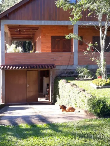 Fazenda à Venda em Padre Eterno Ilgues com 3 Dormitórios e Área Construída Ampla