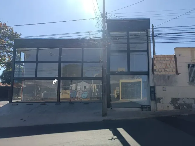 Kitnet/ Studio com 1 Quarto(s) e 1 banheiro(s) para Alugar, 175 m² por R$ 6666 / Mês