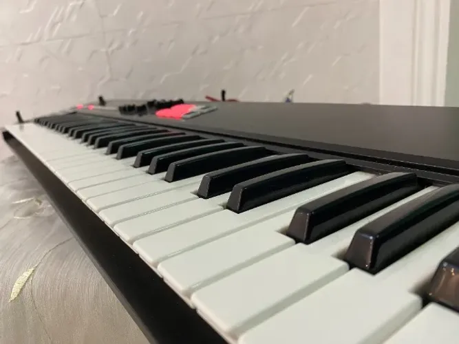 Teclado Sintetizador Roland Xps10 Bk Preto 61 Teclas
