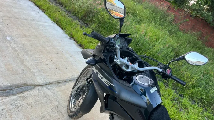 Vende-se essa moto 